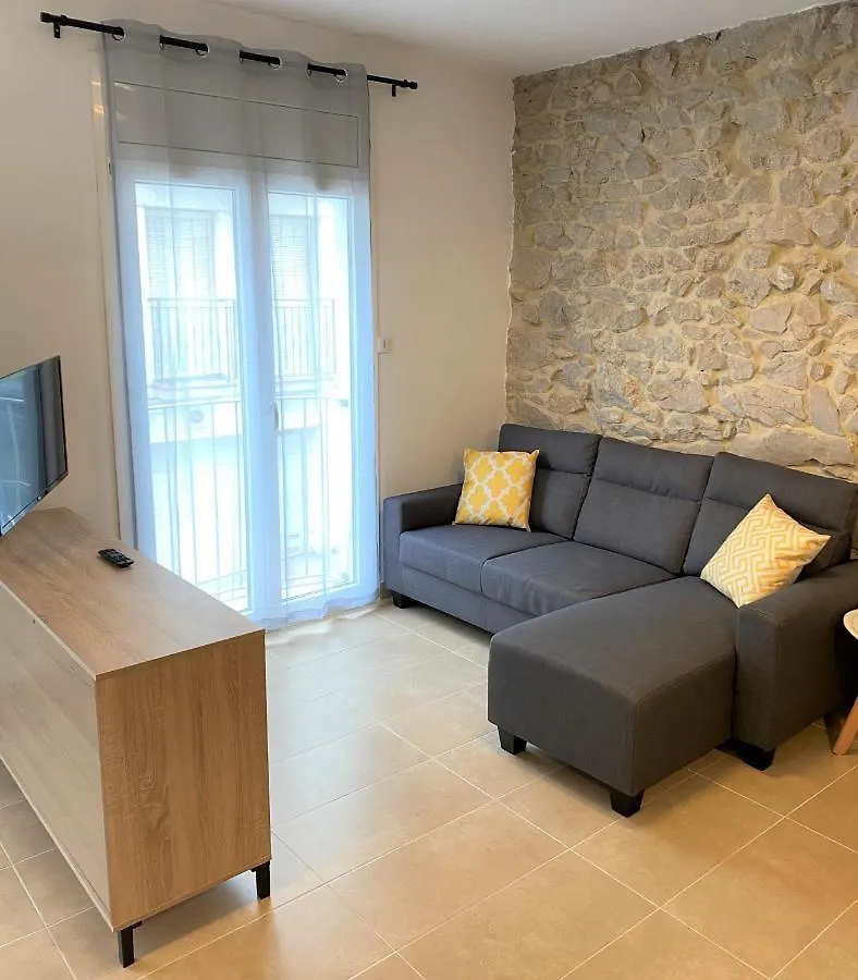 Apartaments L'Escala Centre 0*,  Spain
